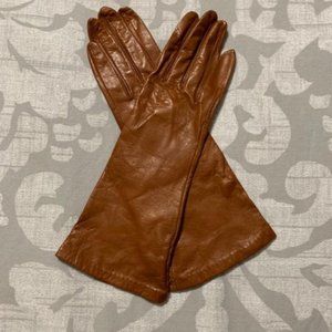 Women's leather gloves